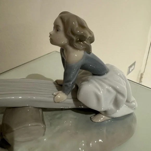 Lladro Porcelain Figurine of Children on Seesaw - Picture 2 of 4